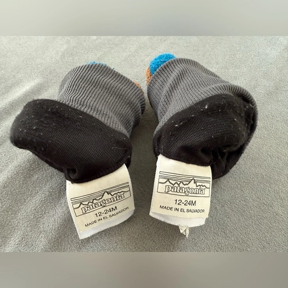 Patagonia Kids' Teal and Brown Mittens - Picture 3 of 3